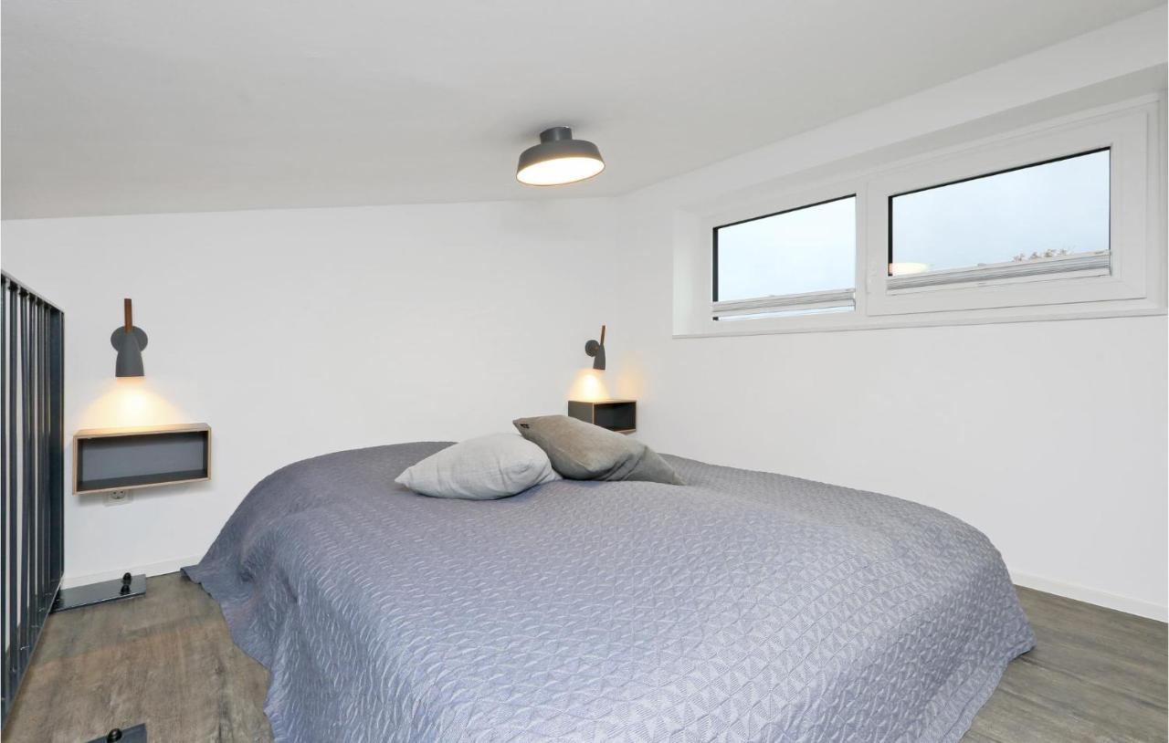 2 Bedroom Gorgeous Home In Lembruch-Duemmer See Екстер'єр фото